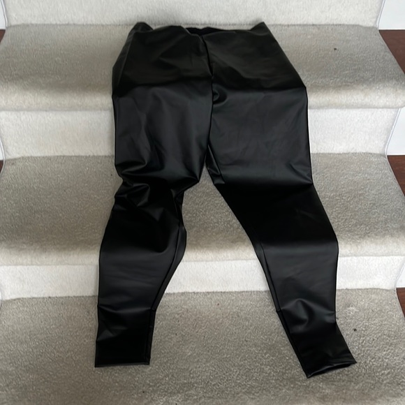 NWT leather look leggings from Victoria secret - Picture 1 of 5